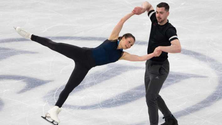 Annika Hocke and Robert Kunkel aus Berlin trainieren ihr Paarprogramm für die Eiskunstlauf-WM in Montreal (Bild: IMAGO / ZUMA Press/Ryan Remiorz)