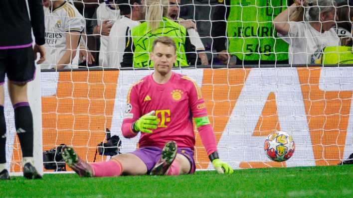 Manuel Neuer (Bayern Muenchen) enttäuscht nach der Niederlage gegen Real Madrid