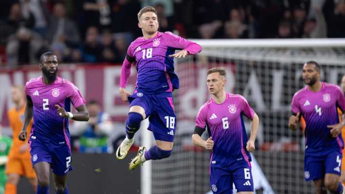 Nationalspieler Maximilian Mittelstädt bejubelt sein Tor gegen die Niederlande
