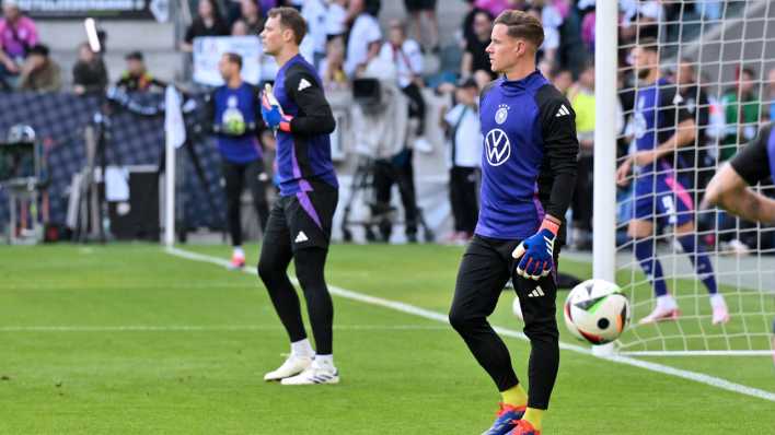 Die deutschen Nationaltorhüter Manuel Neuer und Marc-Andre ter Stegen
