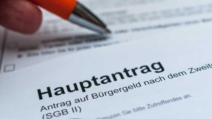 Antrag auf Bürgergeld in Deutschland (Bild: picture alliance/Zoonar/stockfotos-mg)