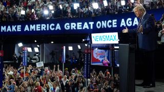 Der republikanische Präsidentschaftskandidat und ehemalige US-Präsident Donald Trump kommt bei der Republican National Convention im Fiserv Forum an.