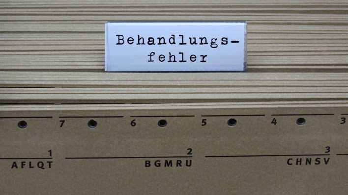 Hängeregister und Behandlungsfehler