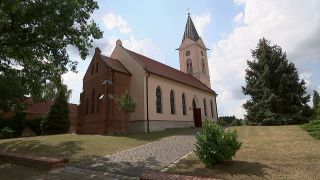 Die Dorfkirche in Rieben.