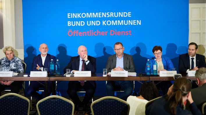 Pk Gewerkschaften und Beamtenbund (Bild: picture alliance/dpa/Annette Riedl)