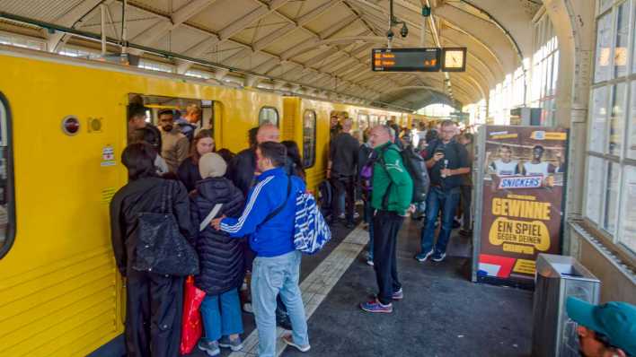 14.9.2024: Massive Probleme bei der BVG nach verlängerten Taktzeiten der U-Bahn in Berlin (Bild: IMAGO/Jürgen Held)