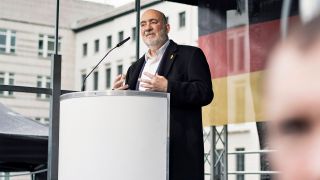 Ron Prosor bei der Solitaritätskundgebung unter dem Motto Deutschland an der Seite Israels