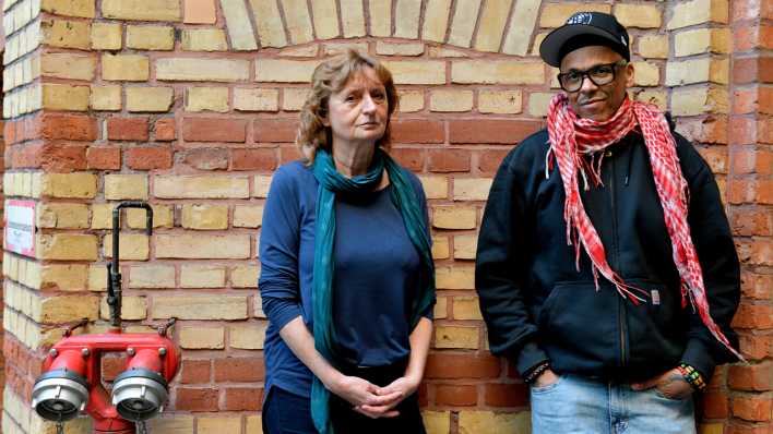 Elvira Berndt und Olad Aden vom Streetworker Verein Gangway