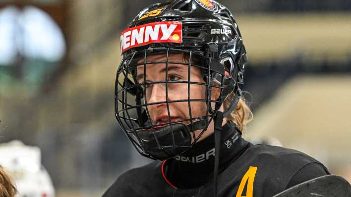 Eisbären-Spielerin Laura Kluge