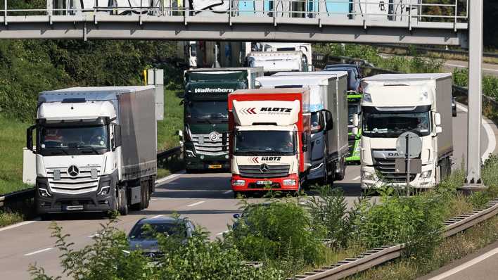 LKW im Stau