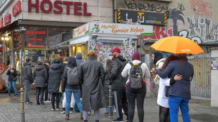 Mustafa's Gemüse Kebap und Hostel am Mehringdamm