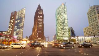 Berliner Potsdamer Platz im Nebel