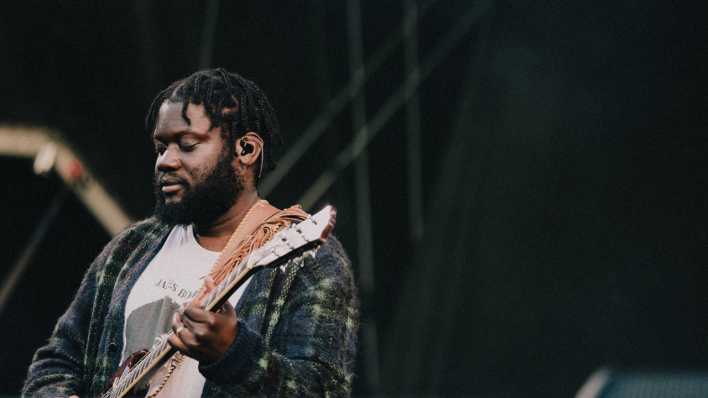 Der britische Soulmusiker Michael Kiwanuka bei einem Konzert in Kopenhagen.