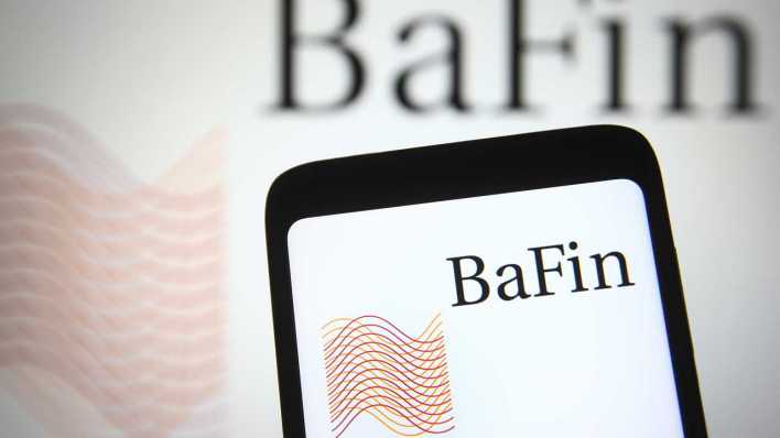 Schriftzug "BaFin" auf Smartphone Display (Bild: picture alliance/ZUMAPRESS.com/Pavlo Gonchar)