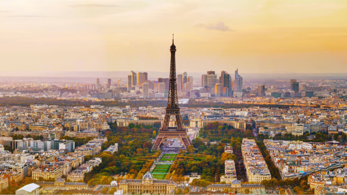 Blick auf Paris mit dem Eiffelturm (Foto: imago images / Panthermedia)