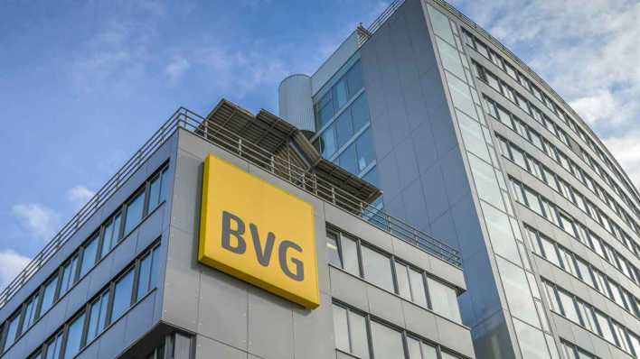 BVG Hauptsitz in der Holzmarktstraße in Berlin (Bild: picture alliance / Schoening)