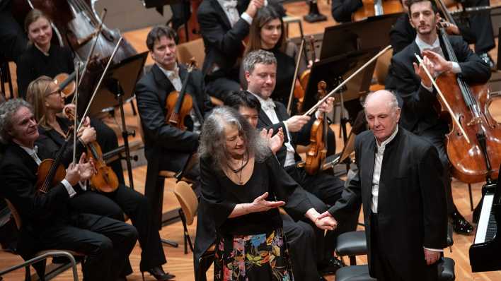 Daniel Barenboim u. Martha Argerich in der Philharmonie Berlin, 06.01.23 © Monika Rittershaus